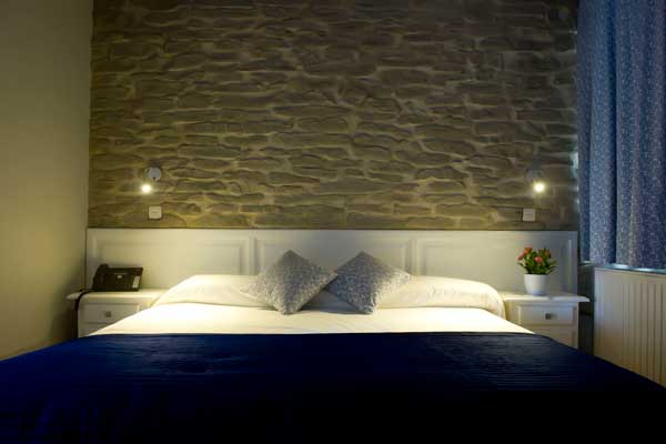 Evadium: Alojamiento: Hotel Arcos de Quejana