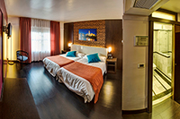 Habitacion-doble-bano-hotel-rio-ucero