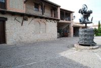 Patio-interior-01-bodega-alfredo-santamaria-valladolid