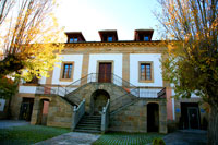 Puertagredos_fachada