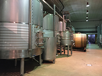 Tanques-elaboracion-bodega-hotel-arzuaga