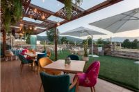 Terraza-1-hotel-puerta-gredos-avila