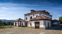 Vista-exterior-puerta-de-gredos